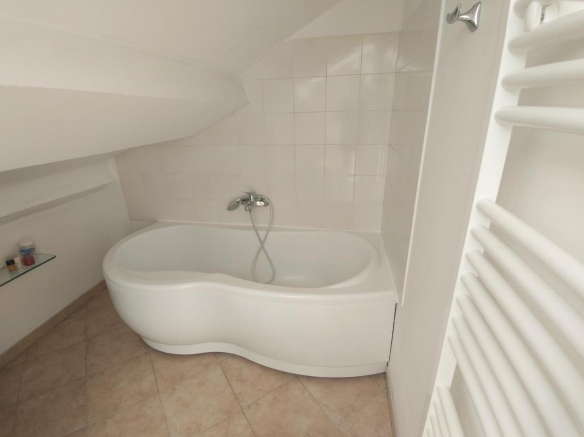 La Peglina Apartment เจนัว ภายนอก รูปภาพ